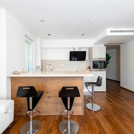 アパート New Five Star Superior ザトン