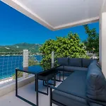 New Five Star Superior Apartament *