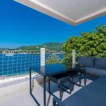 New Five Star Superior Apartament